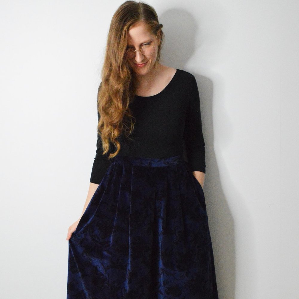 navy blue velvet maxi skirt new years eve holiday outfit high waist floral skirt